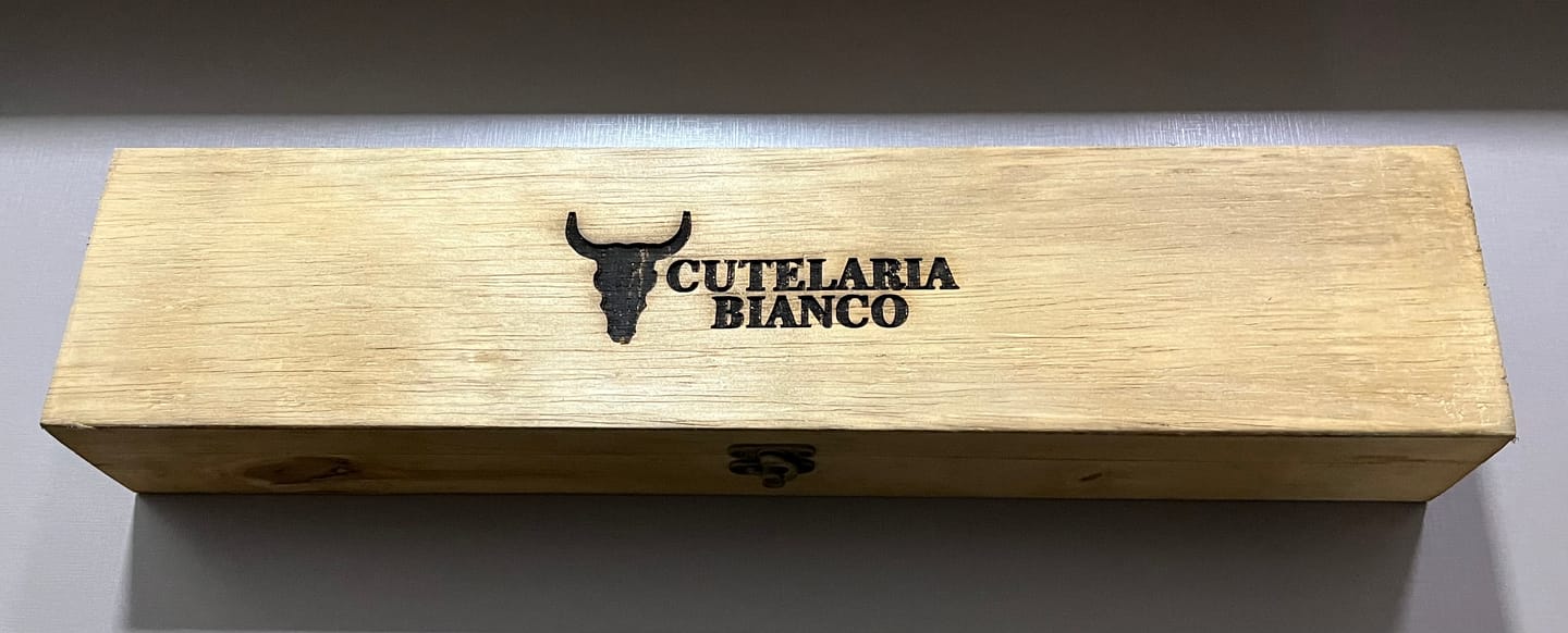 Customer photo review of Faca Artesanal Personalizada Padroeira - Coleção especial