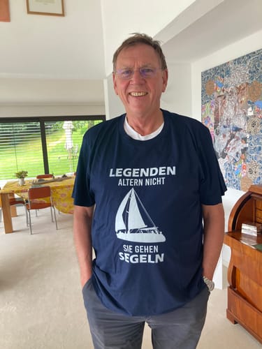 Customer photo review of LEGENDEN ALTERN NICHT SIE GEHEN SEGELN - Herren Bio-Baumwolle T-Shirt