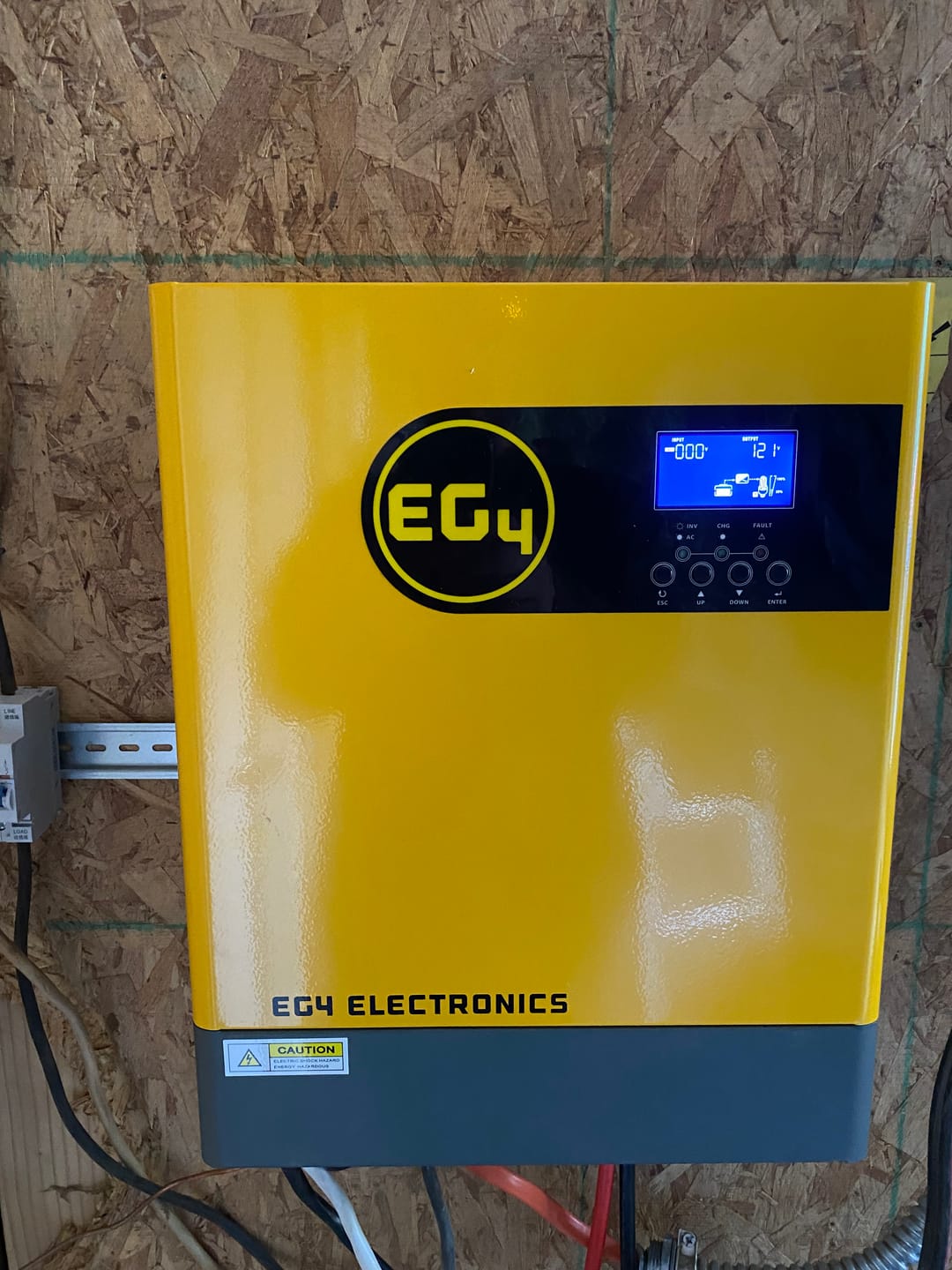Customer photo review of EG4 | 3kW Off-Grid Inverter | 3000EHV-48 | 3000W Output | 5000W PV Input | 500 VOC Input
