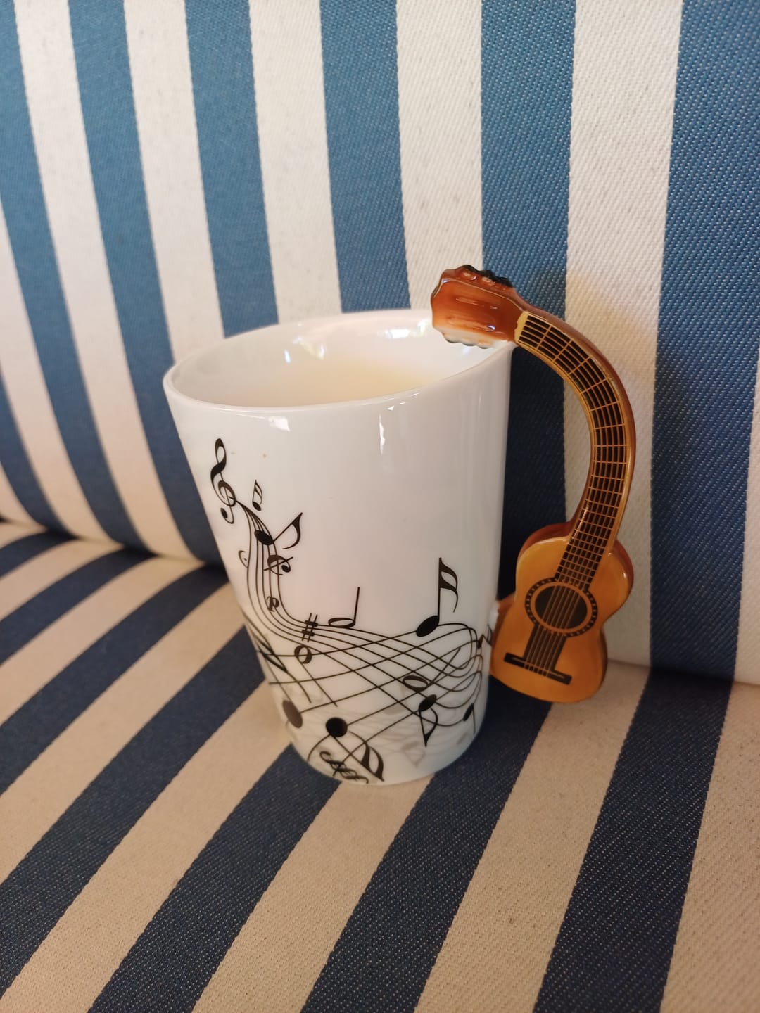 Customer photo review of Originelle Tasse – Gitarre