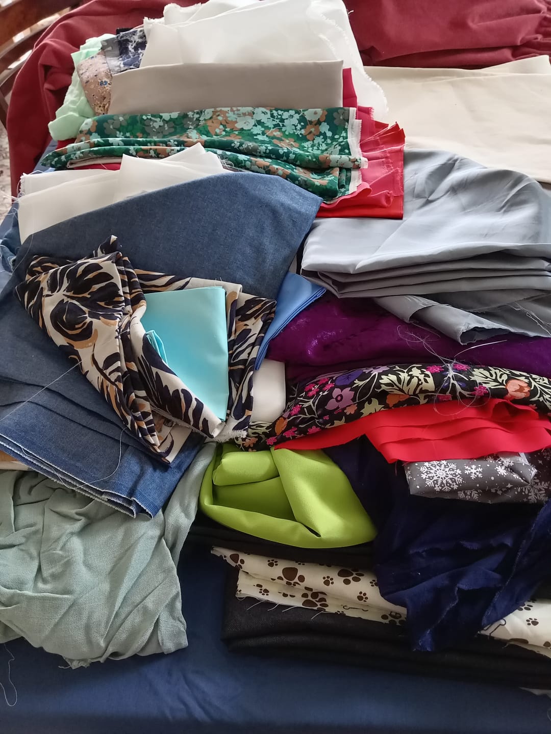 Customer photo review of Mystery Fabric Remnant Box
