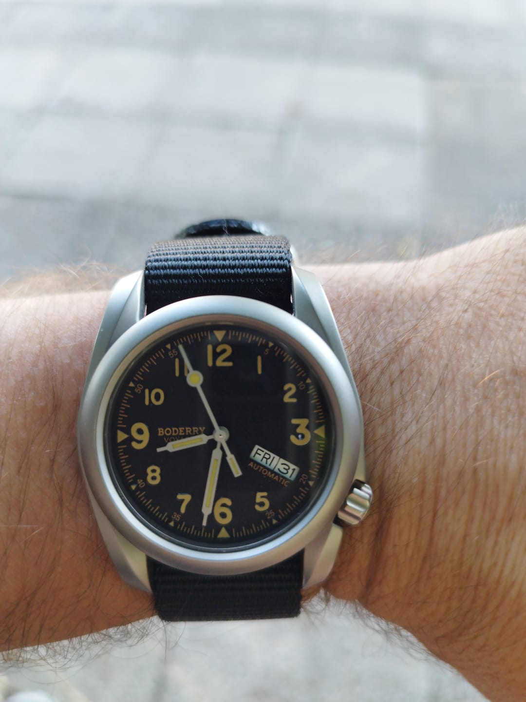 Customer photo review of VOYAGER - 100M Waterproof Titanium Automatic Field Watch | Volcanic Gray-Day,Date