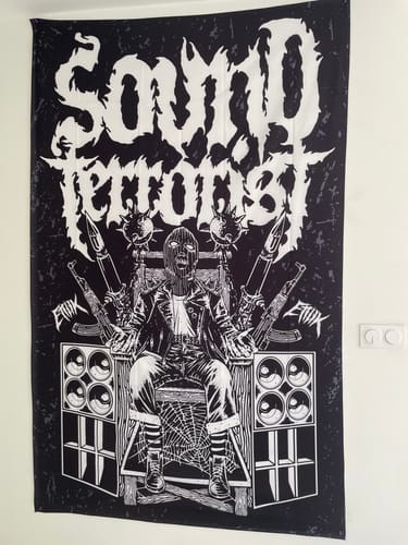 Customer photo review of Sound Terrorist - Tenture
