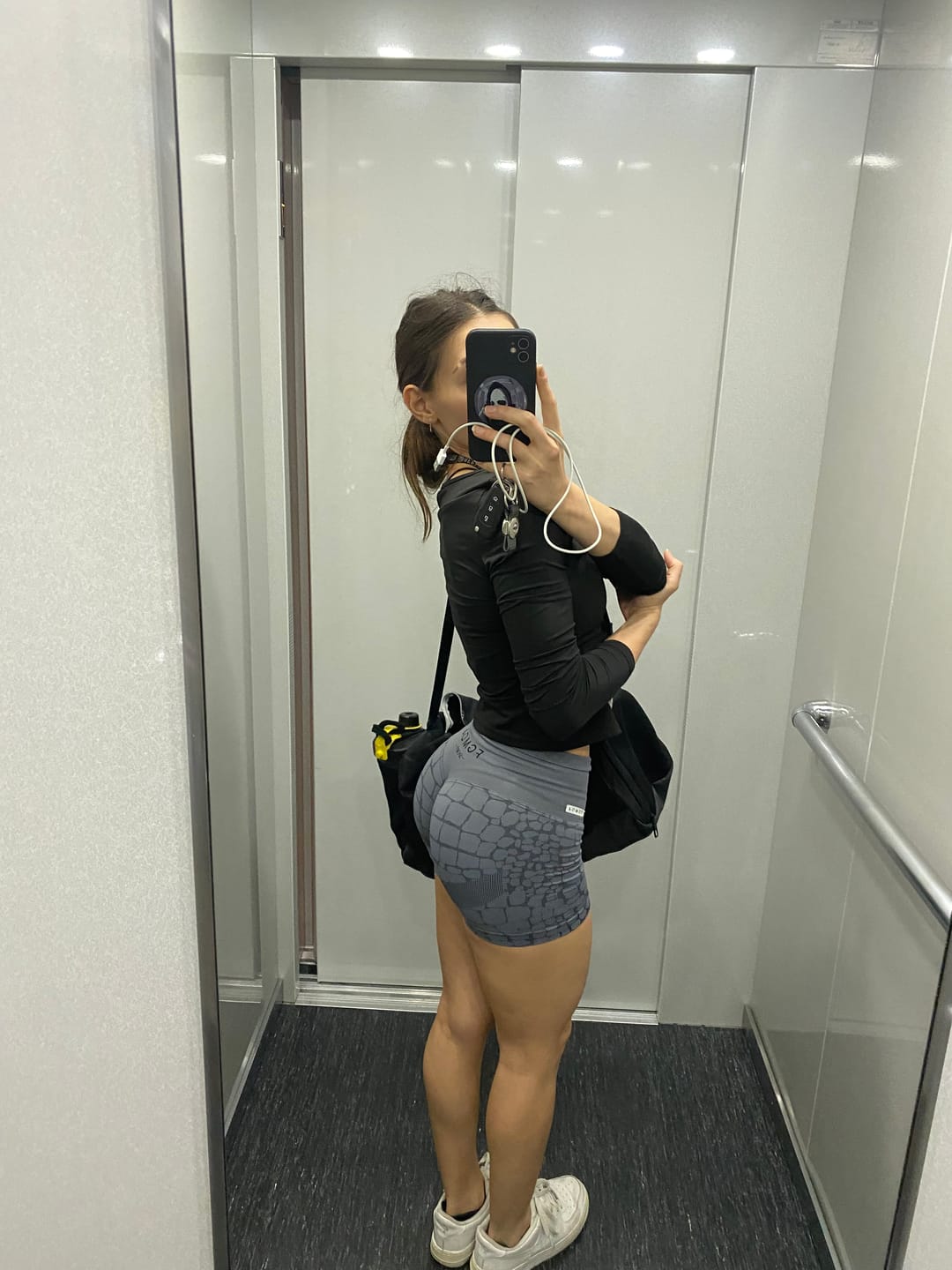 Customer photo review of Shorts All-up Cocco Grigio Ira