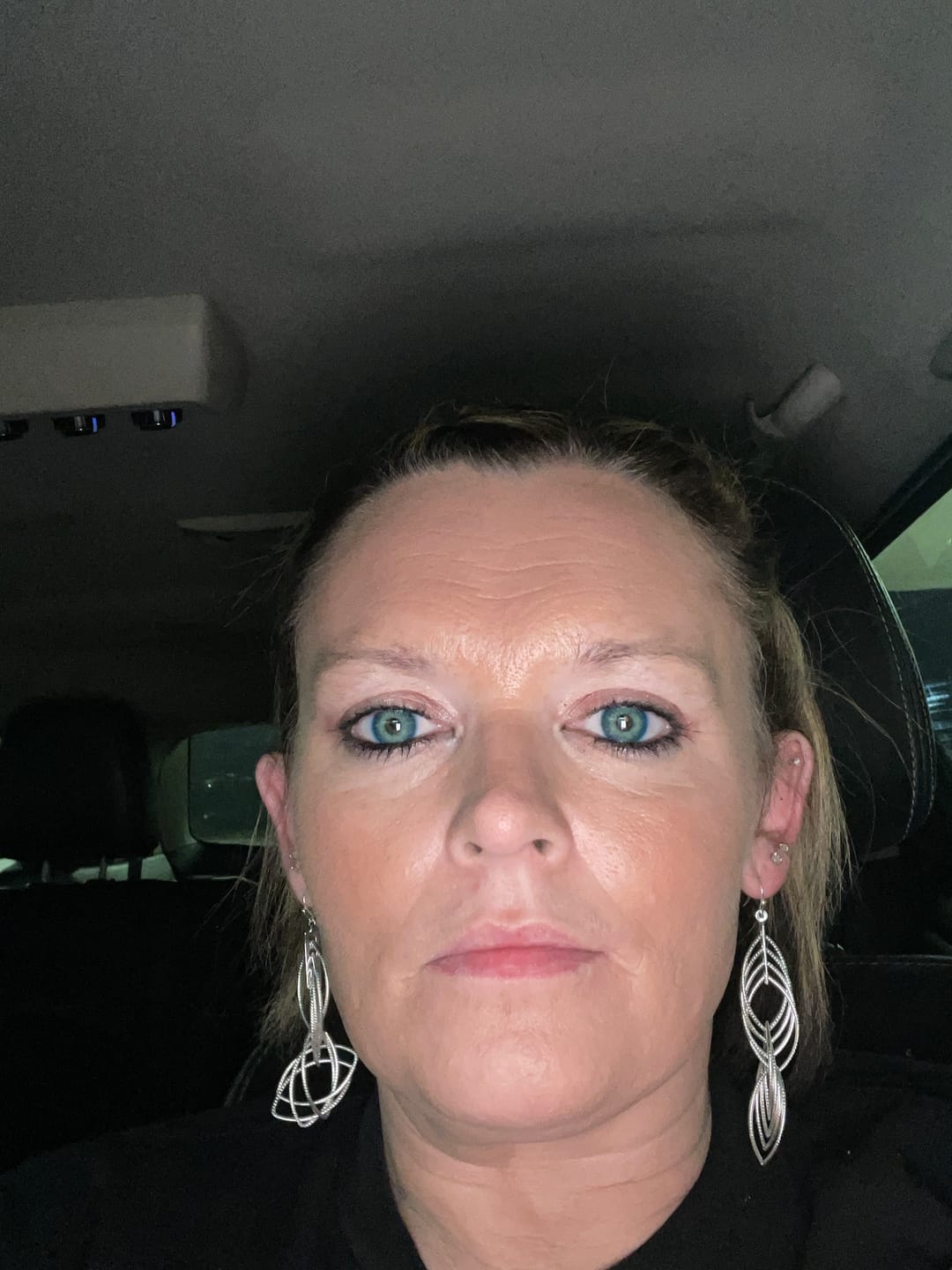 Customer photo review of New York Blue Prescription Coloured Contact Lenses