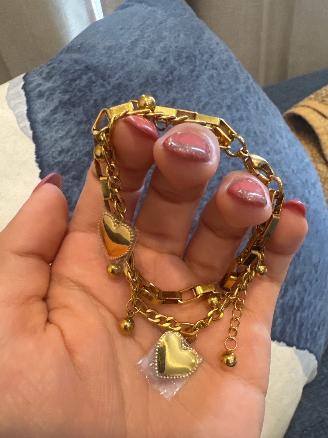 Customer photo review of Pulsera de Corazón Ajustable