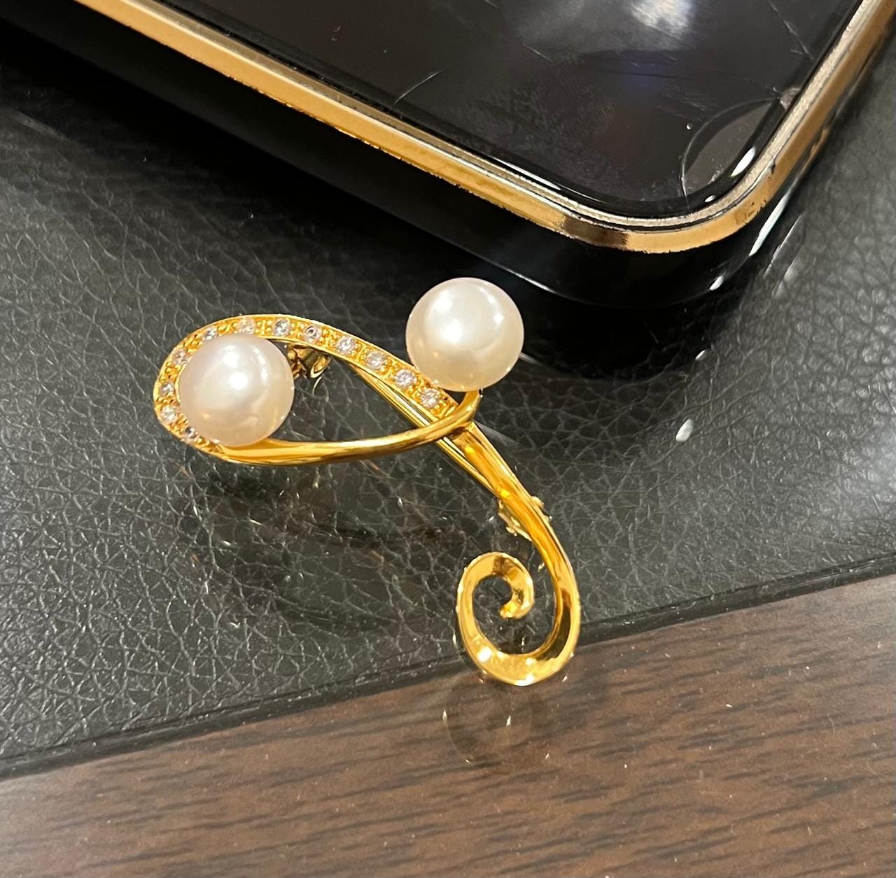 Customer photo review of Sea Shell 925 Silver Brooch