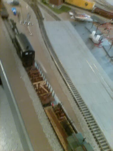 Customer photo review of Kadee #523 HO Scale 33" Diameter Ribbed Back Metal Code 110 Wheels - Freight and Passenger
