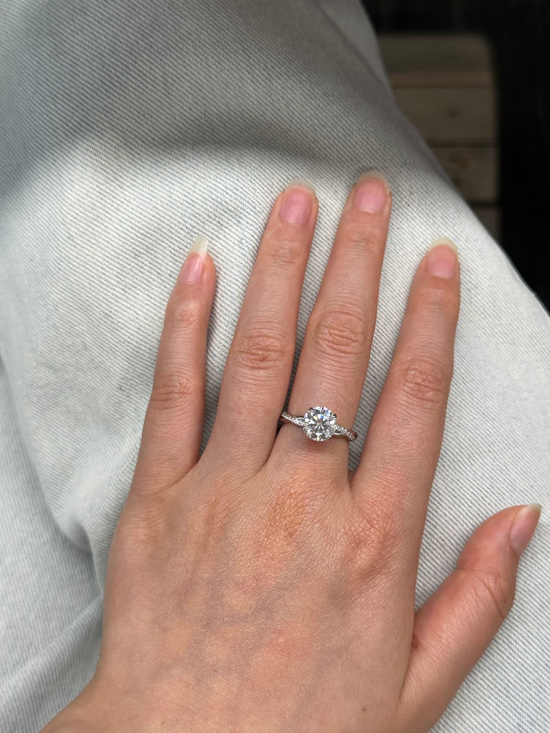 Customer photo review of S925 Twist Moissanite 2.0 Carat Round Cut Promise Ring