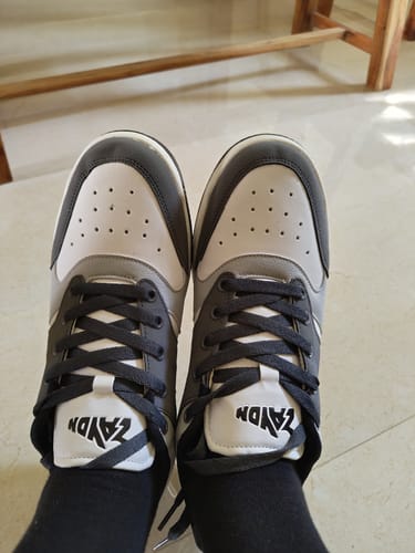 Customer photo review of LOUIS Charcoal Grey Men's casual sneaker