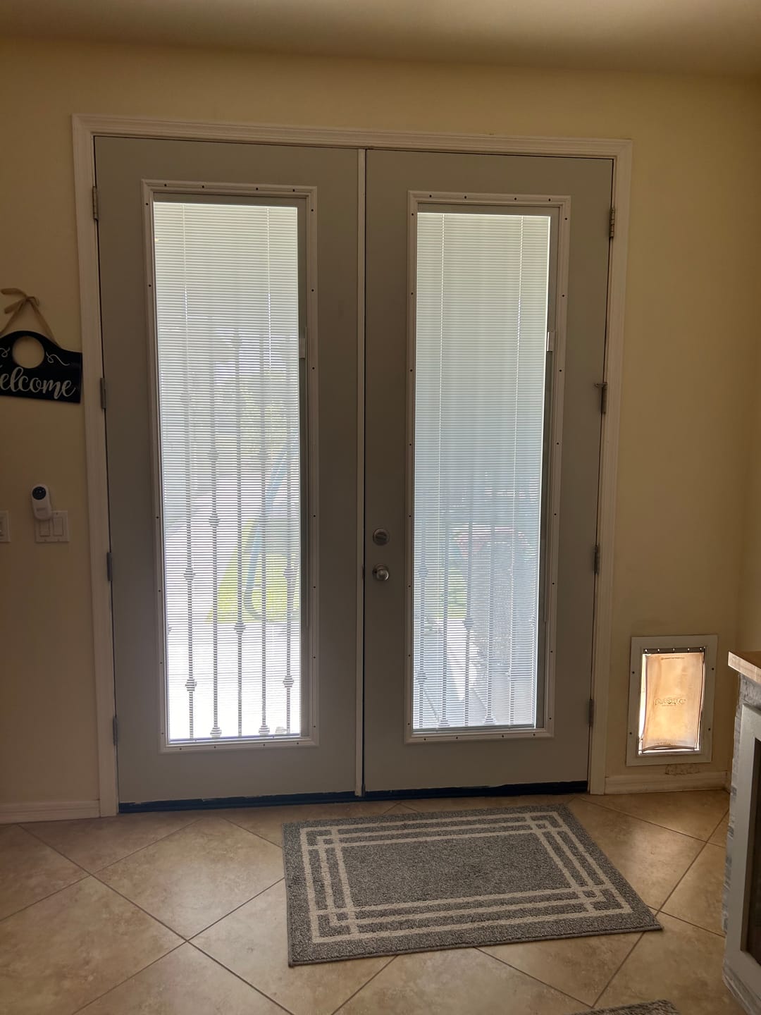 Customer photo review of Blink Enclosed Blinds - 24" x 82" Frame Kit