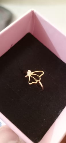 Customer photo review of Golden Sparkling Wings Ring