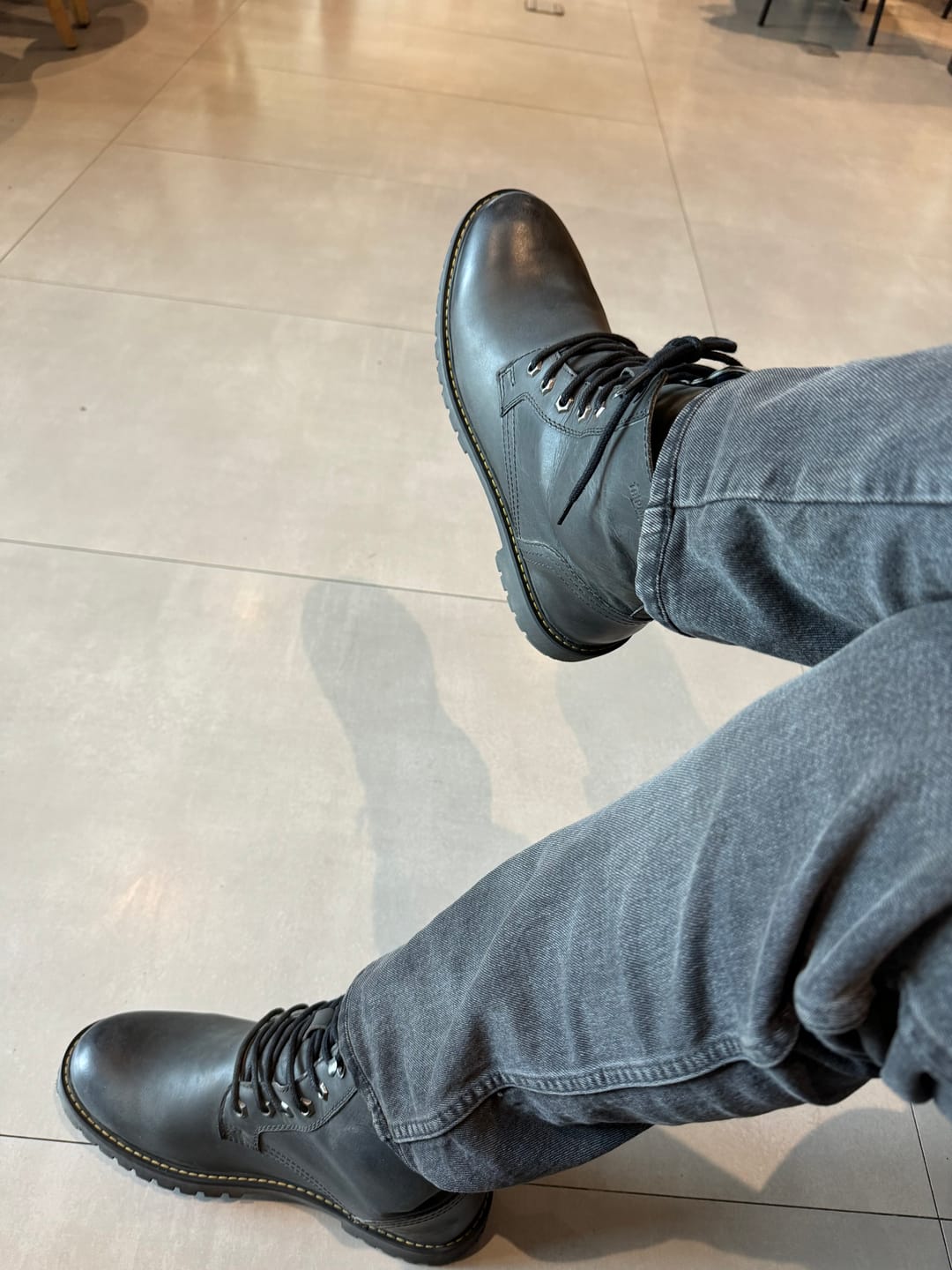 Customer photo review of boots derby dark shadow
