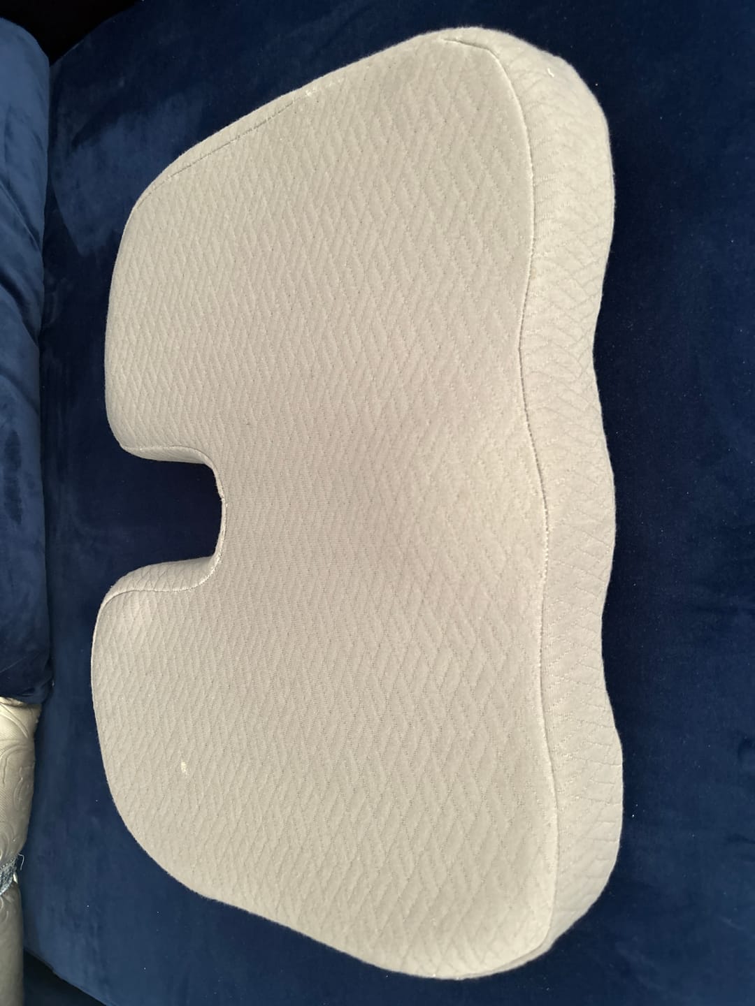 Customer photo review of Rall- Portable Tailbone Cushion