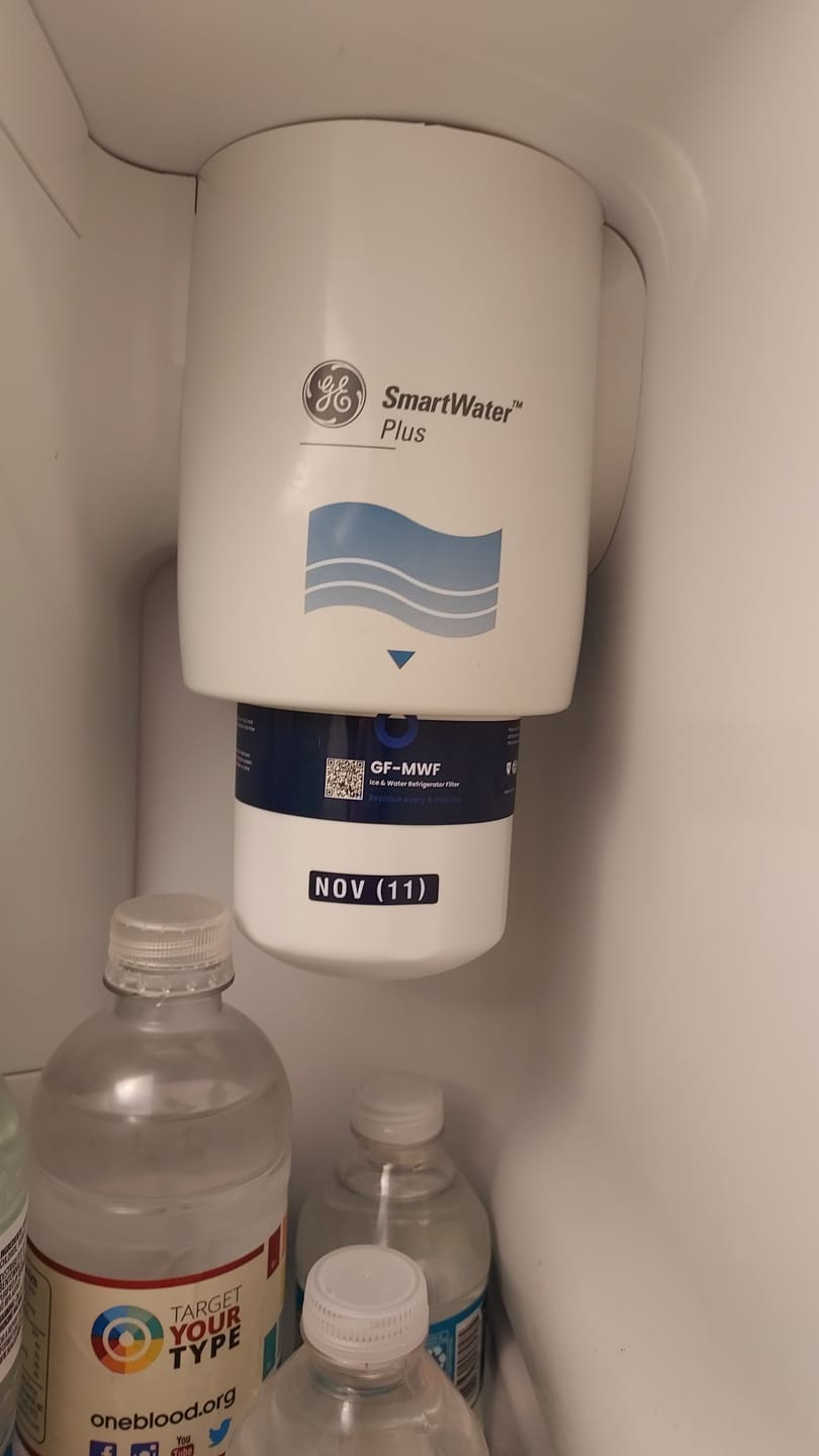 Customer photo review of Glacier Fresh GF-MWF Compatible with GE MWF Refrigerator Water Filter, 3-Pack