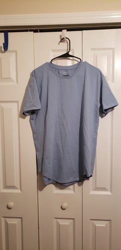 Customer photo review of 021 ESSENTIAL DROP-CUT T-SHIRT - COASTAL BLUE