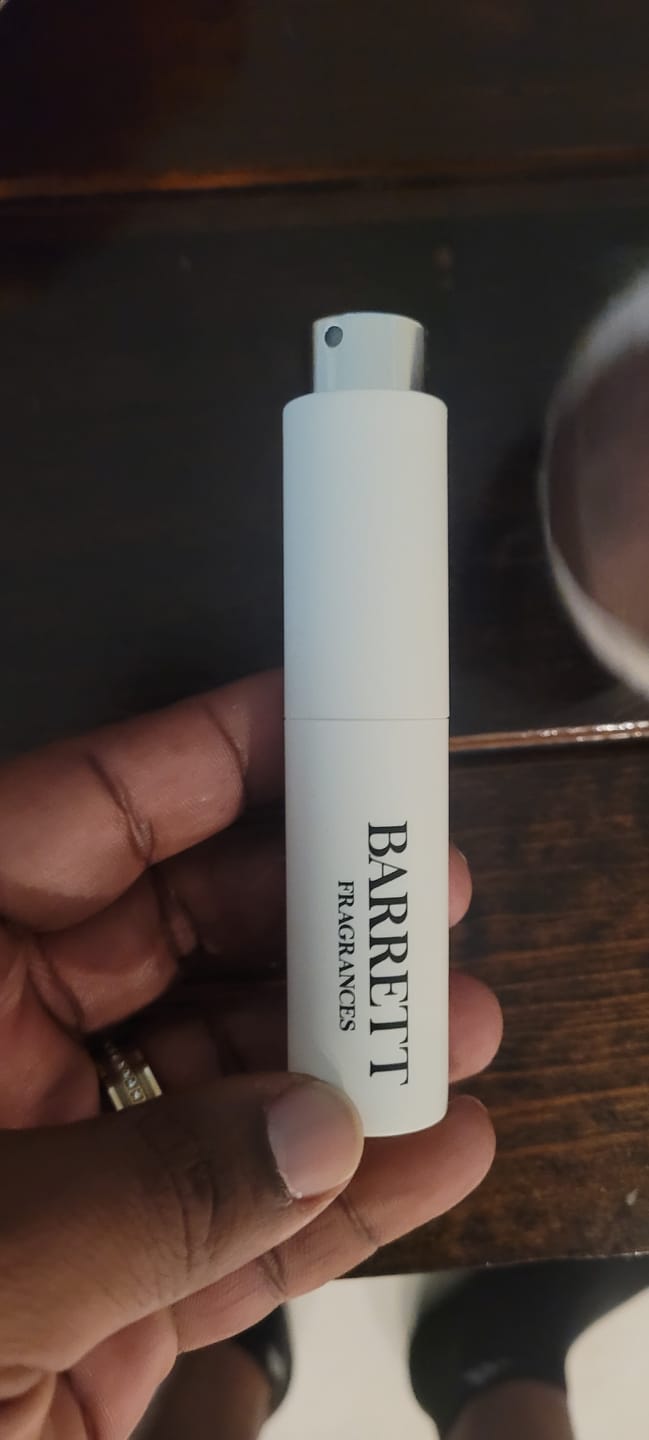 Customer photo review of Scarlet Gamble Inspired by Baccarat Rouge 540