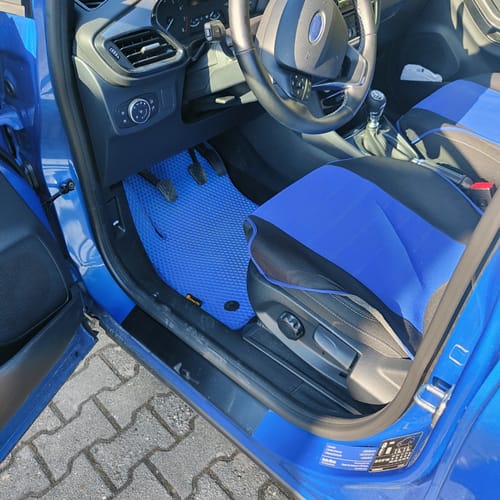 Customer photo review of Dywaniki samochodowe na zamówienie - Przód i tył