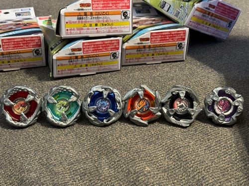 Customer photo review of [PRE-ORDER] Full-Set Beyblade X BX-31 Random Booster Vol.3 TyrannoBeat 4-70Q