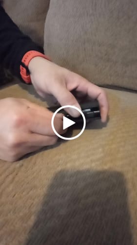 Customer video review of Billetera Modelo Deluxe