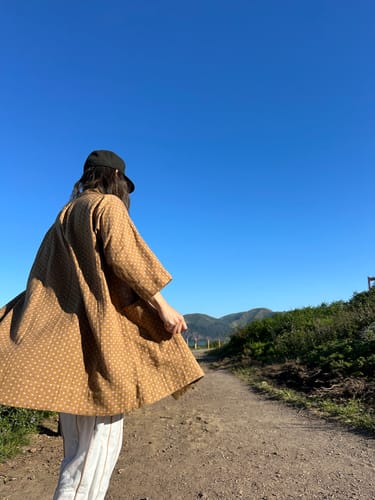 Customer photo review of BROOKLYN KIMONO | SQUARE DOT