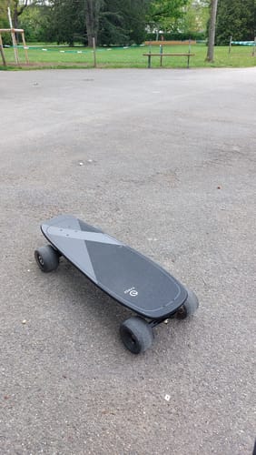 Customer photo review of Tynee® Mini 3 SL Hub Motor Electric Skateboard & Shortboard