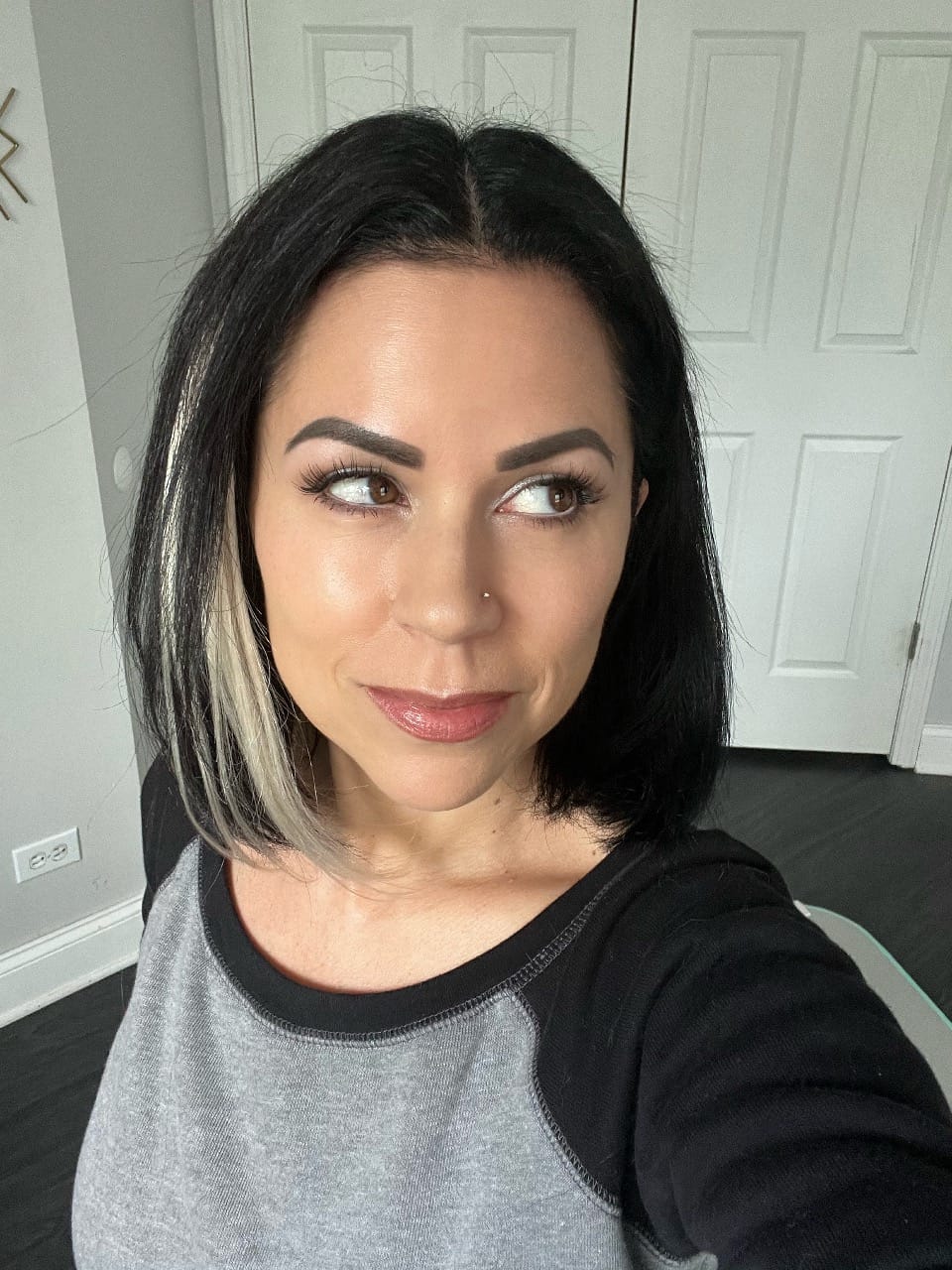 Customer photo review of Full Shine PU Seamless Clip in Extensions 100% Remy Human Hair 8 Pieces White Blonde (#1000)