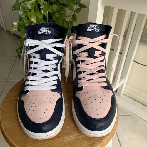 Customer photo review of AIR JORDAN 1 HIGH OG ATMOSPHERE (BUBBLE GUM)