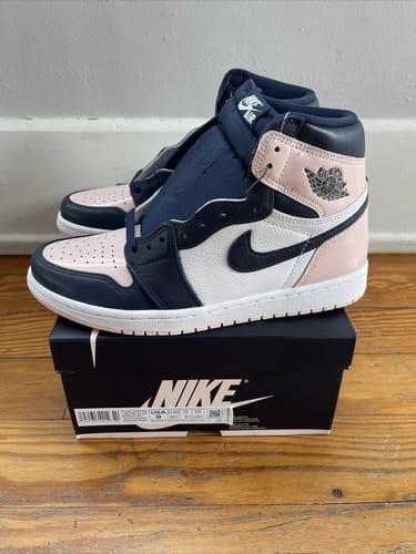 Customer photo review of AIR JORDAN 1 HIGH OG ATMOSPHERE (BUBBLE GUM)
