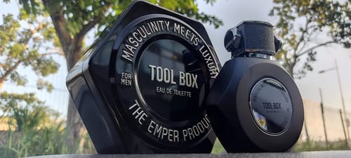 Customer photo review of Tool Box Black Emper Perfumes 100ml