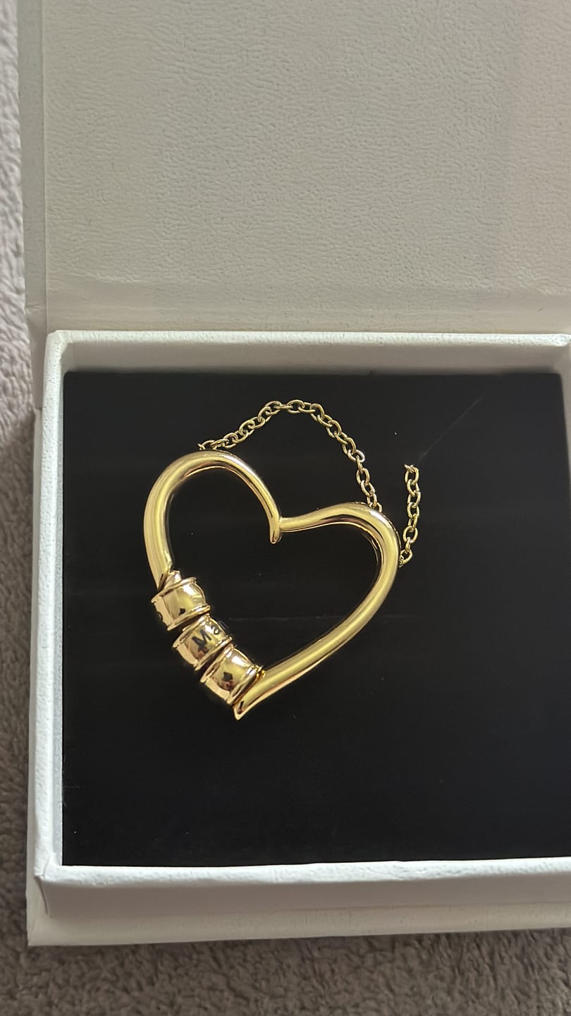 Customer photo review of Herz Halskette mit personalisierten Beads