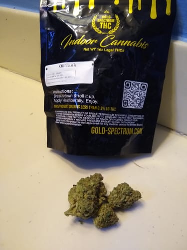 Customer photo review of Gold Spectrum THCA Flower (Top) - Oil Tank