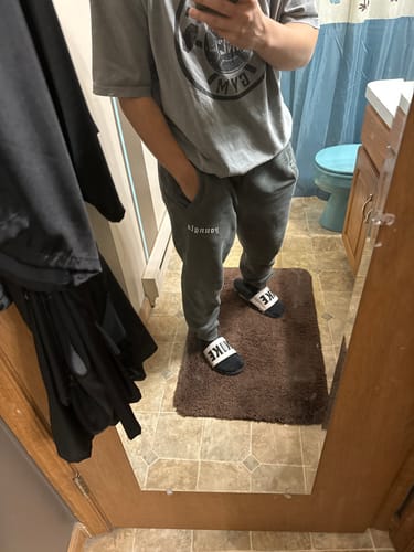 Customer photo review of 2022 - Love Sets - Joggers