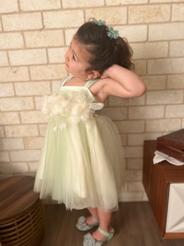 Customer photo review of Baby Flower Girl Dress Toddler Birthday Party Dress Summer Green Cake Puffy Girl Formal Dresses