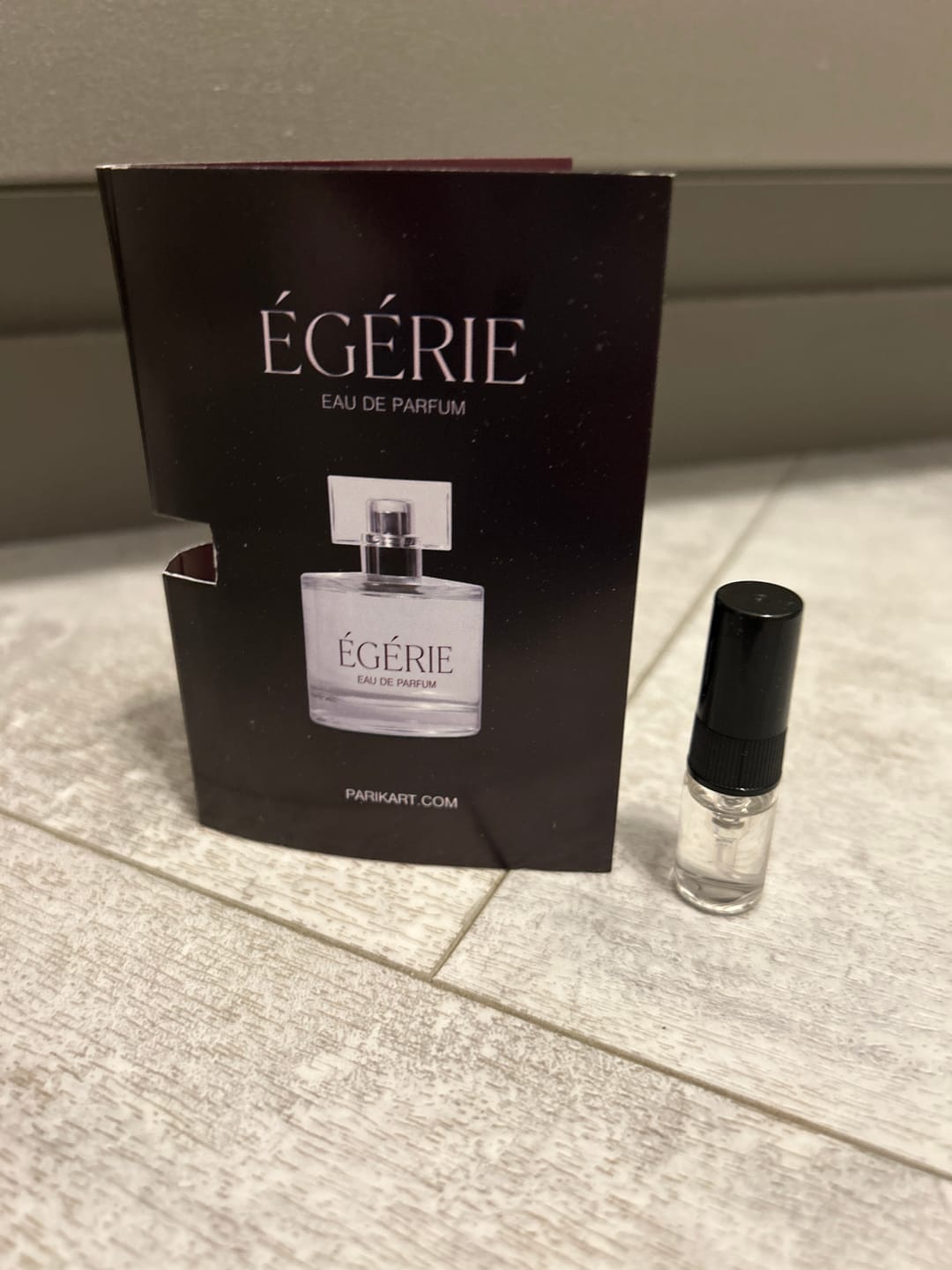 Customer photo review of L'Eau de parfum Égérie - 50 sprays format découverte
