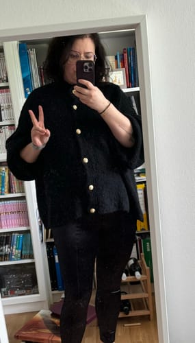 Customer photo review of Oversized Cardigan "CozyGlam"