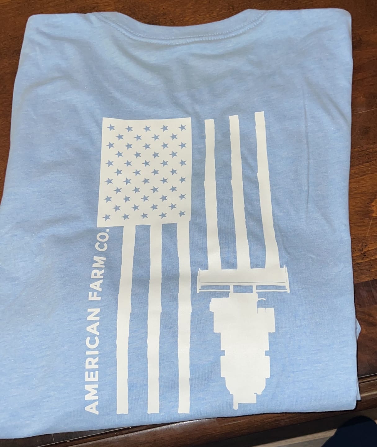 Customer photo review of 'Harvest Flag’ Essentials Tee - Blue