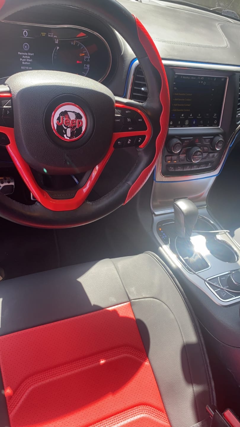 Customer photo review of Center Ring Steering Wheel Vinyl Overlay Cover for Jeep | Fits Jeep Models