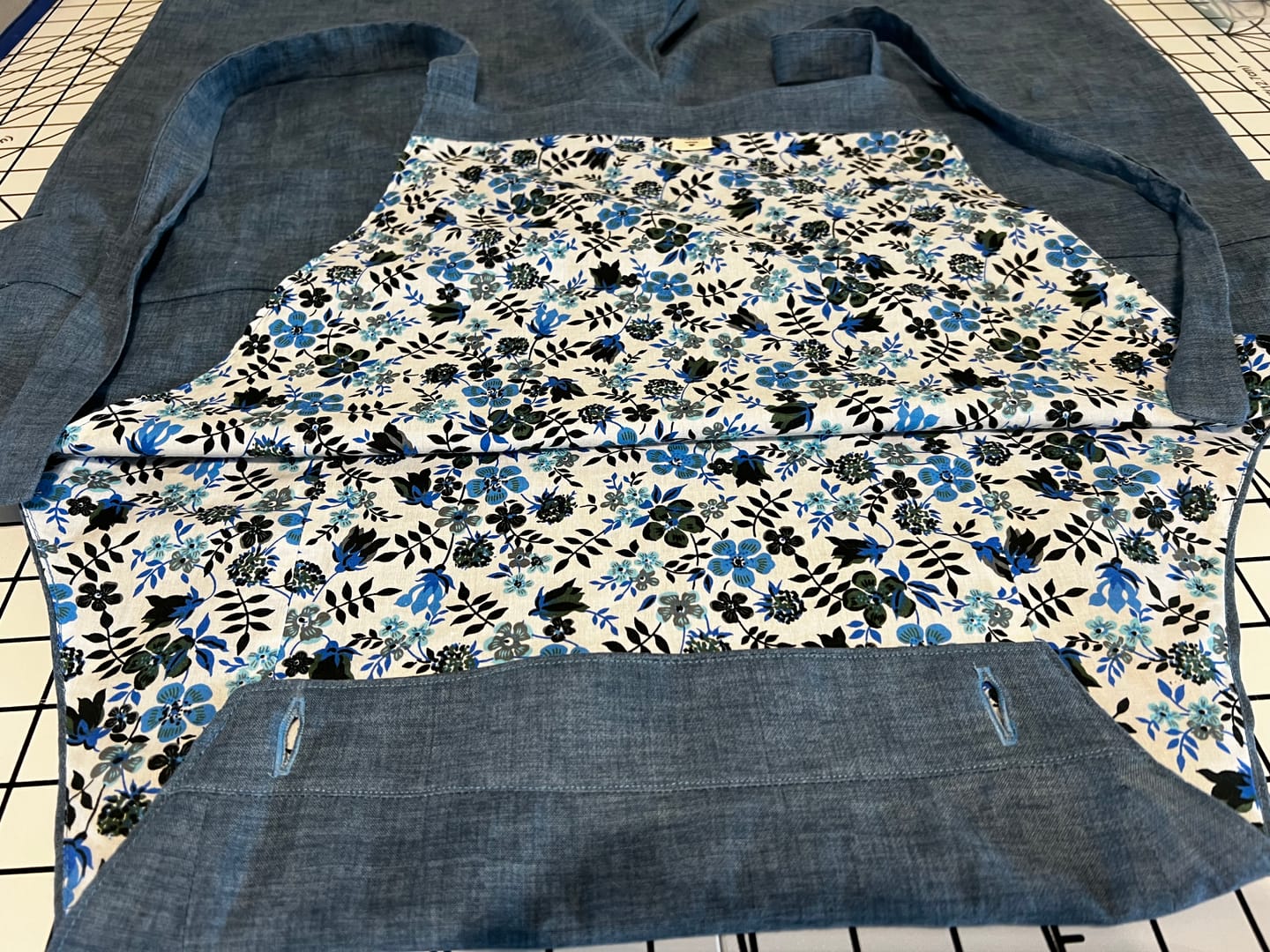 Customer photo review of Delicate Flowers and Leaves Cotton Poplin Fabric
