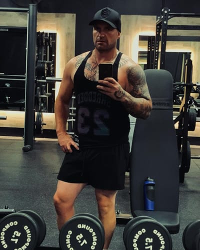 Customer photo review of Trip Reflective - Baller - Hybrid T-Back gym Singlet