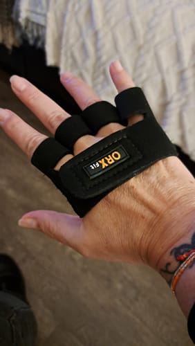 Customer photo review of Guantes Pesas GRAB Mujer