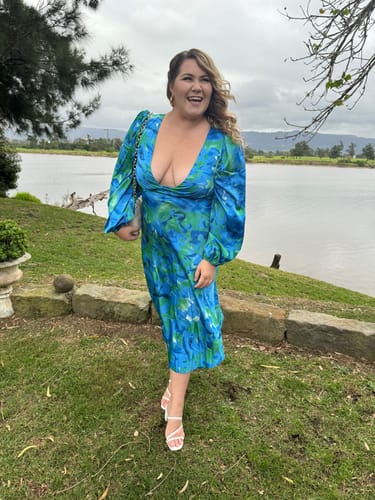 Customer photo review of Kora Satin Midi Dress - Green/Blue Print *[EXCLUSIVE]