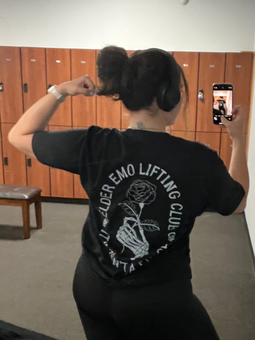 Customer photo review of Elder Emo Lifting Club Tee