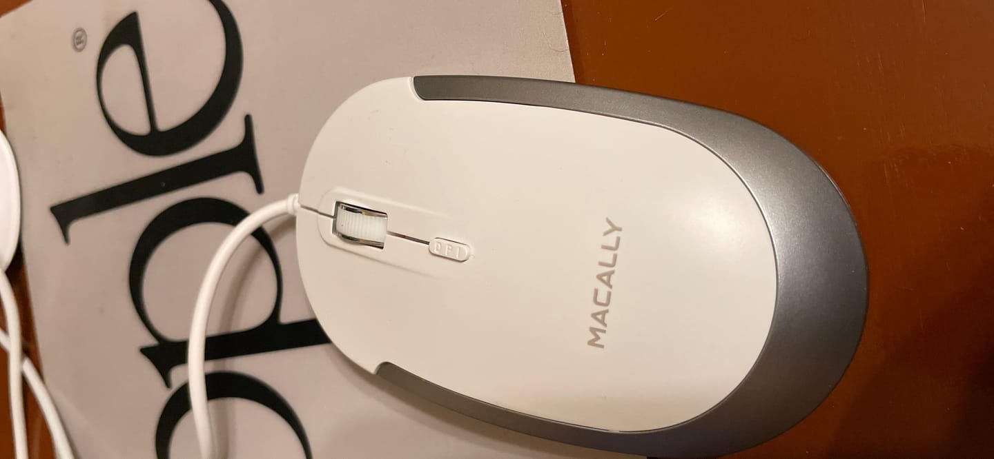 Customer photo review of USB Mouse | Ultra Slim + Quiet Click