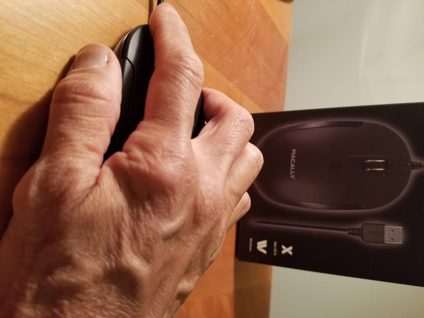 Customer photo review of USB Mouse | Ultra Slim + Quiet Click