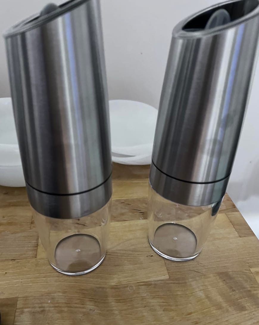 Customer photo review of Automatic Salt & Pepper Grinder Set