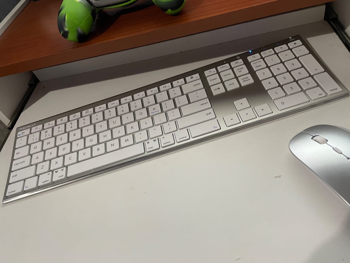 Customer photo review of The Everyday Bluetooth Keyboard for Mac