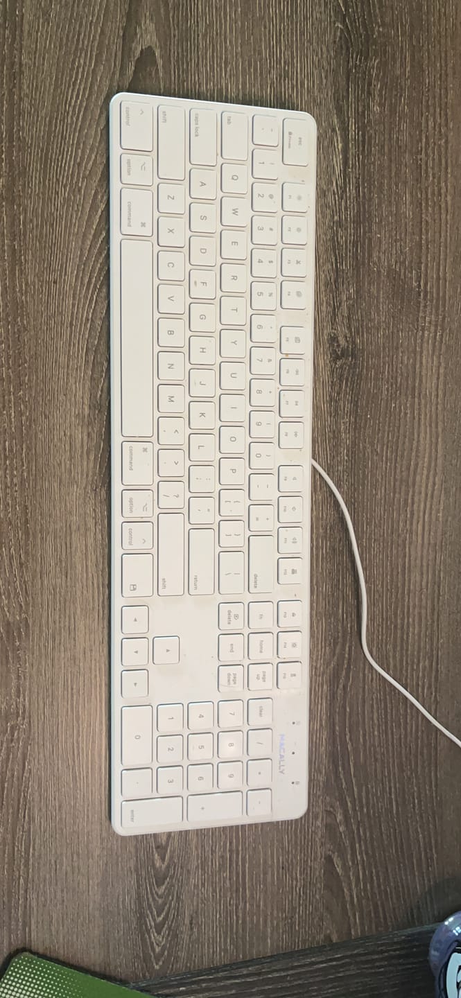 Customer photo review of USB Keyboard | Wired, Full Size & Sleek