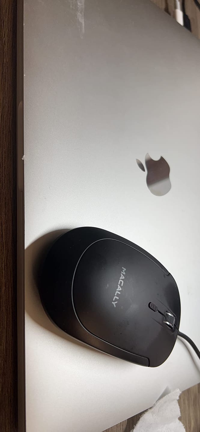 Customer photo review of USB C Mouse | Comfortable + Quiet Click
