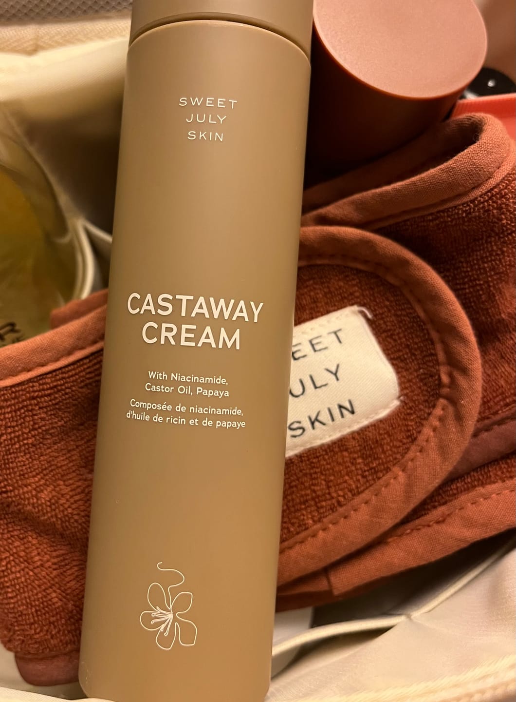 Customer photo review of Castaway Cream Daily Moisturizer
